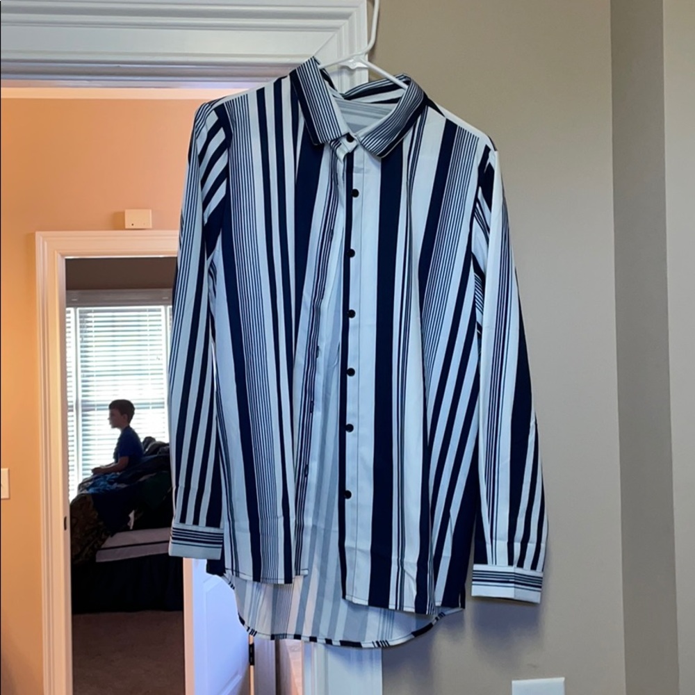 Long sleeved button dress shirt